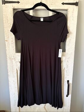 NWT Old Navy Black Short Sleeve Tee Dress